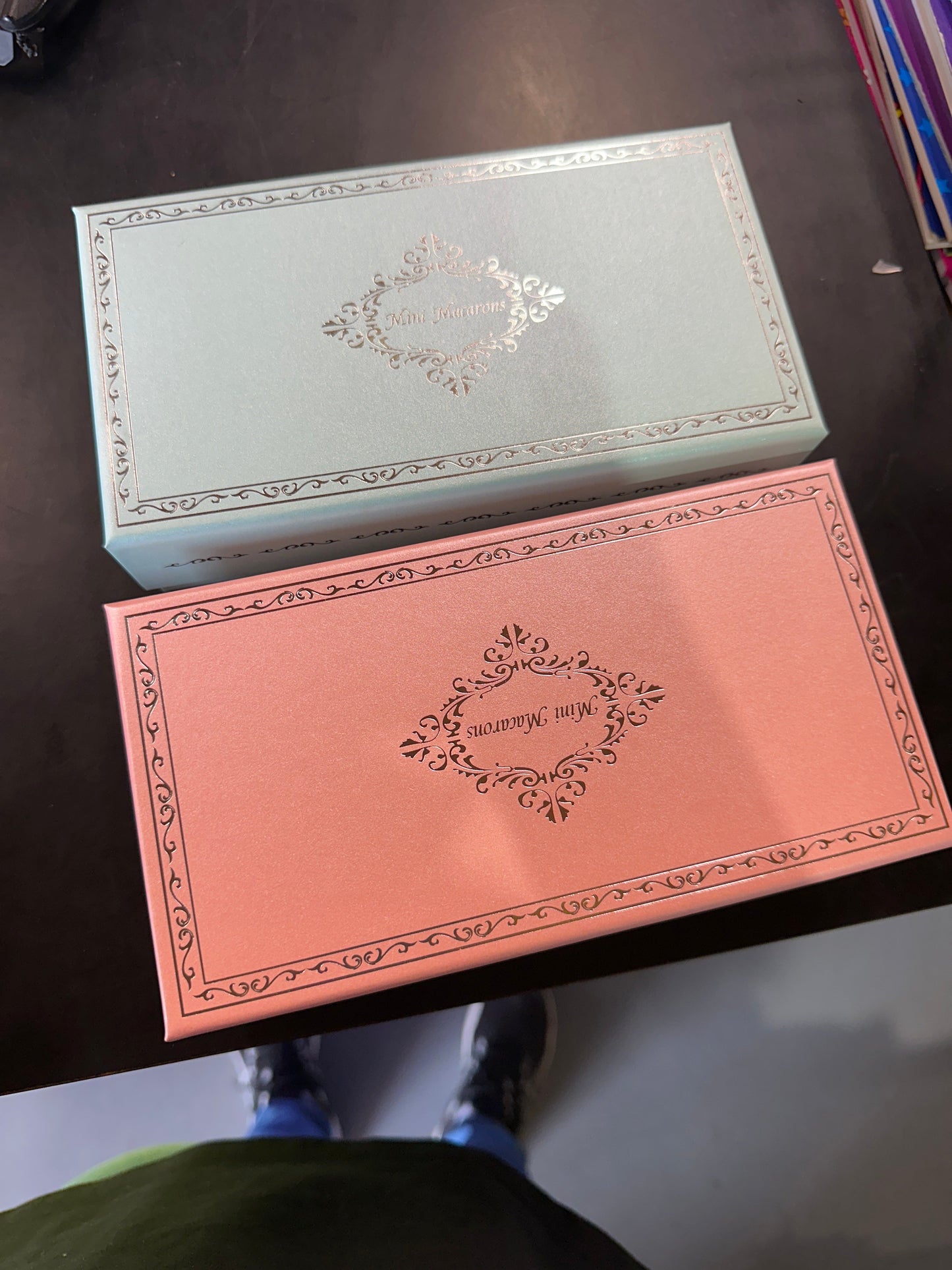Mini macarons box