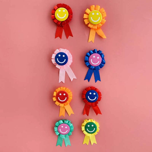 8 pk SMILEY Face Ribbon Badge