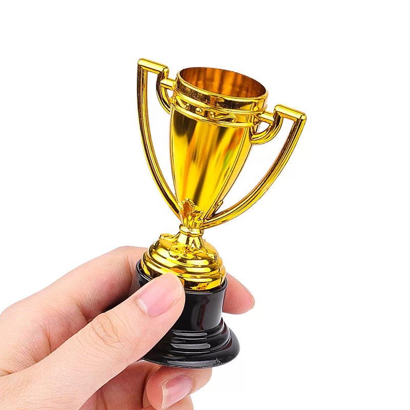 Gold Trophy – 2PCS 8.5cm