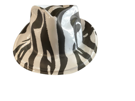 Black and White Hat 1pcs