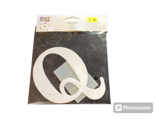 Letter Q 2 pcs